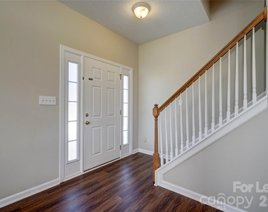 2034 Wexford Way - Photo Thumbnail 1