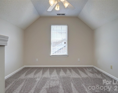 2034 Wexford Way - Photo Thumbnail 18