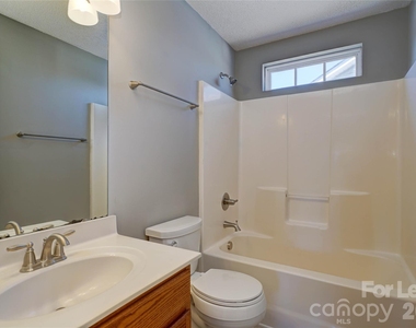 2034 Wexford Way - Photo Thumbnail 16