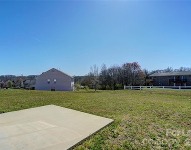 2034 Wexford Way - Photo Thumbnail 21
