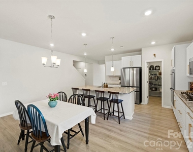 3014 Oxtail Court - Photo Thumbnail 8