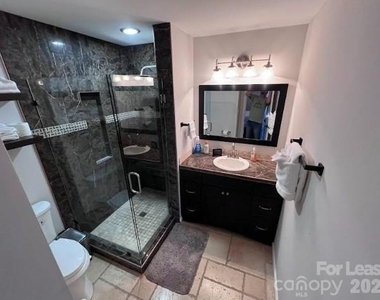 2547 Stockbridge Drive - Photo Thumbnail 6