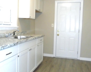 1842 Academy Street - Photo Thumbnail 1