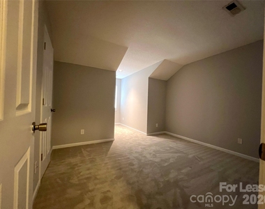 5974 Prescott Court - Photo Thumbnail 12