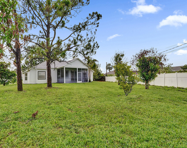 1237 Sw Edinburgh Drive - Photo Thumbnail 57