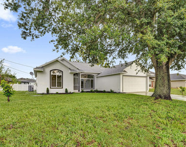 1237 Sw Edinburgh Drive - Photo Thumbnail 4