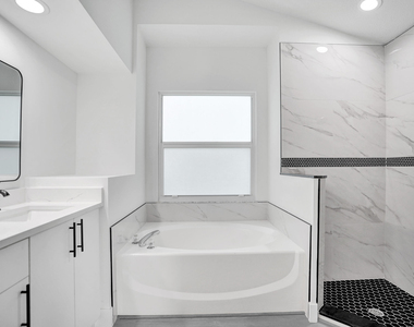1237 Sw Edinburgh Drive - Photo Thumbnail 35