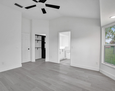 1237 Sw Edinburgh Drive - Photo Thumbnail 29