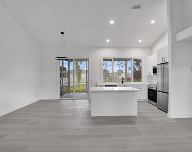 1237 Sw Edinburgh Drive - Photo Thumbnail 17