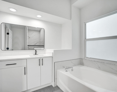 1237 Sw Edinburgh Drive - Photo Thumbnail 36