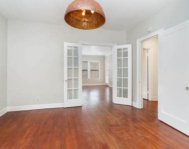 4008 Herschel Avenue - Photo Thumbnail 10