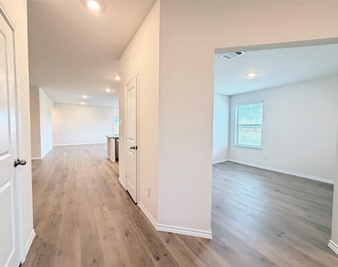 1133 Overhill Road - Photo Thumbnail 2