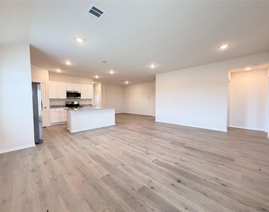 1133 Overhill Road - Photo Thumbnail 3