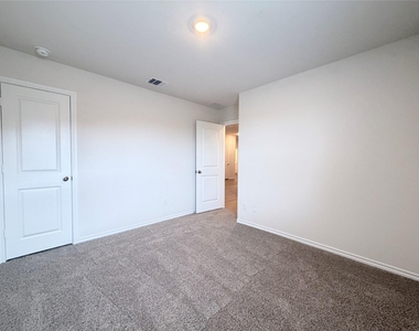 1133 Overhill Road - Photo Thumbnail 20
