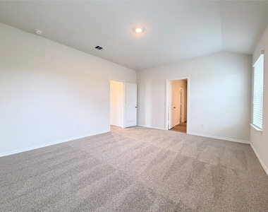 1133 Overhill Road - Photo Thumbnail 14