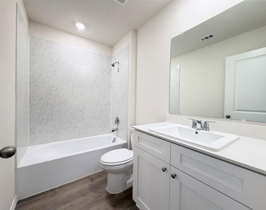 1133 Overhill Road - Photo Thumbnail 11