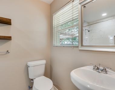 2629 San Medina Avenue - Photo Thumbnail 13