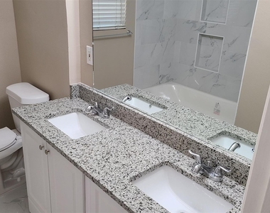 2629 San Medina Avenue - Photo Thumbnail 23