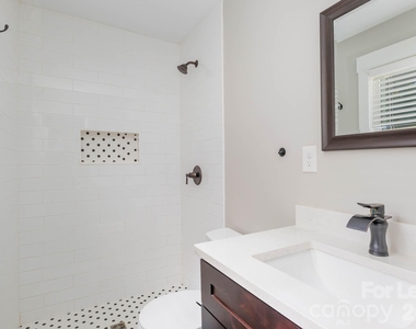 312 Glenrock Drive - Photo Thumbnail 7
