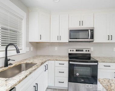 312 Glenrock Drive - Photo Thumbnail 11
