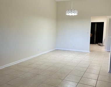 8094 Se Villa Circle - Photo Thumbnail 2