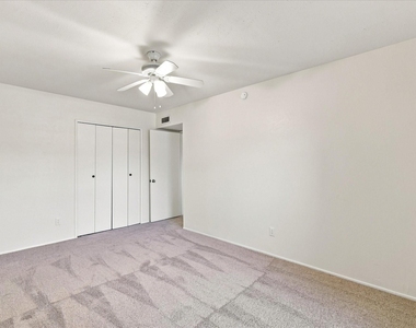 411 Clear Creek Lane - Photo Thumbnail 30
