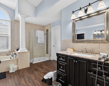 7280 Serrano Terrace - Photo Thumbnail 15