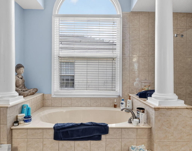 7280 Serrano Terrace - Photo Thumbnail 17