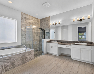 9945 Regency Way - Photo Thumbnail 6