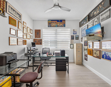 9945 Regency Way - Photo Thumbnail 10