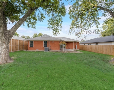 2643 San Medina Avenue - Photo Thumbnail 18