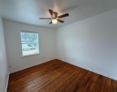 1013 W Tucker Boulevard - Photo Thumbnail 6