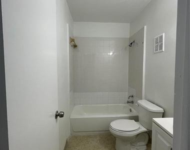 19255 Ne 2nd Avenue - Photo Thumbnail 14