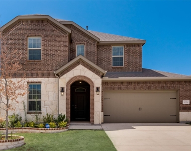 10704 Strike Street - Photo Thumbnail 1