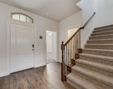 10704 Strike Street - Photo Thumbnail 2