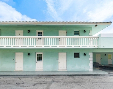 322 N Federal Highway - Photo Thumbnail 22