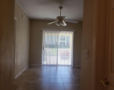 104 Sw Peacock Boulevard - Photo Thumbnail 3