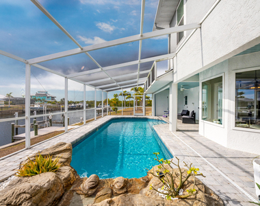 139 Seville Place Sw - Photo Thumbnail 32