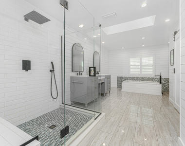 139 Seville Place Sw - Photo Thumbnail 14