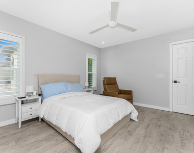 139 Seville Place Sw - Photo Thumbnail 23