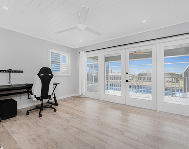 139 Seville Place Sw - Photo Thumbnail 19