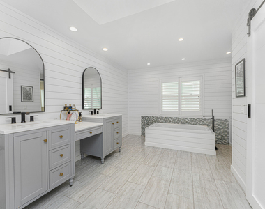 139 Seville Place Sw - Photo Thumbnail 15