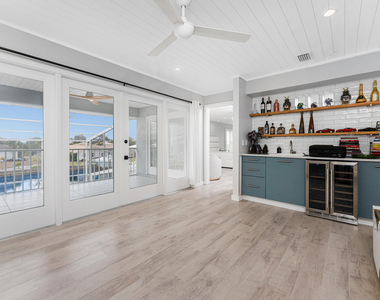 139 Seville Place Sw - Photo Thumbnail 18