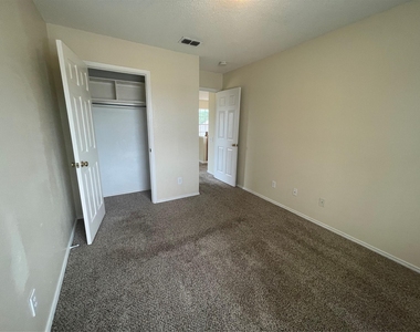 3412 Derby Court - Photo Thumbnail 26