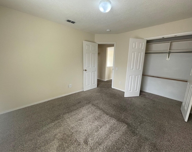 3412 Derby Court - Photo Thumbnail 28
