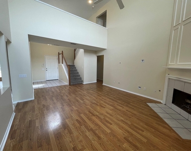3412 Derby Court - Photo Thumbnail 7