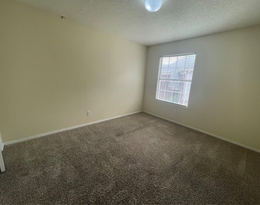 3412 Derby Court - Photo Thumbnail 27