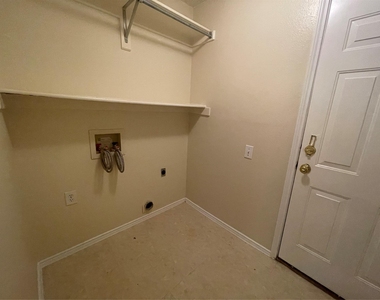3412 Derby Court - Photo Thumbnail 22