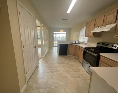 3412 Derby Court - Photo Thumbnail 11