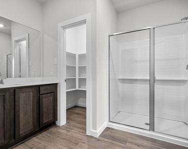 1714 Paul Drive - Photo Thumbnail 4